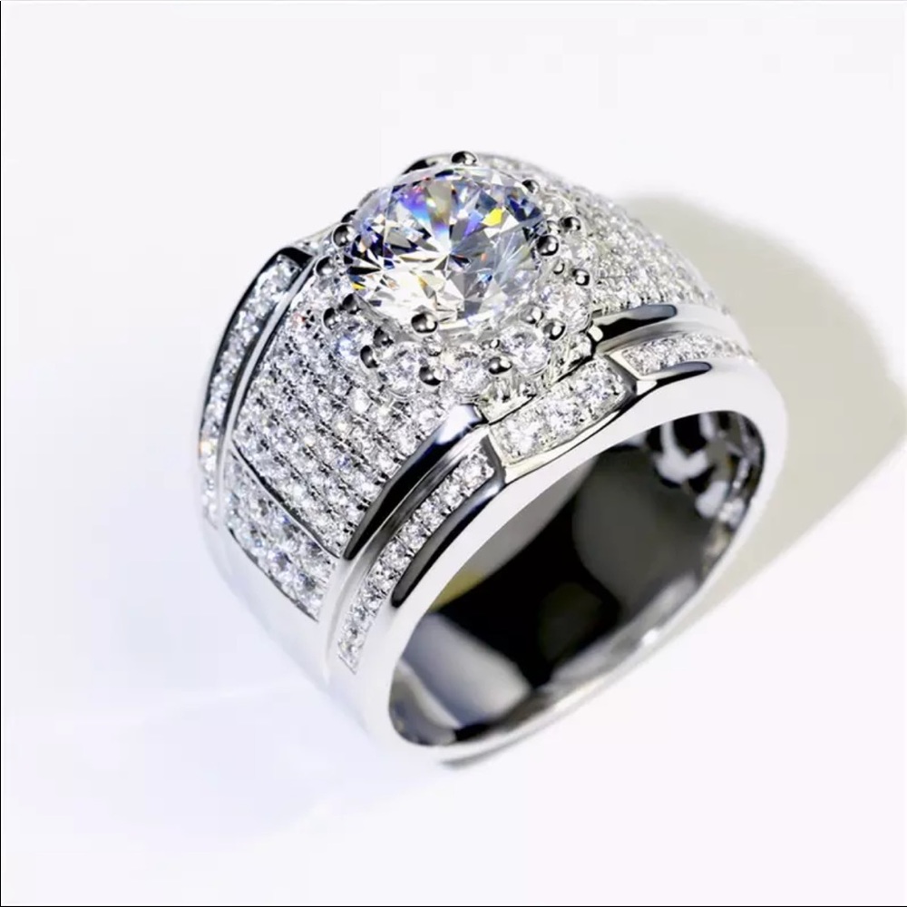 New sterling silver stamped white sapphire ring - Picture 2 of 5